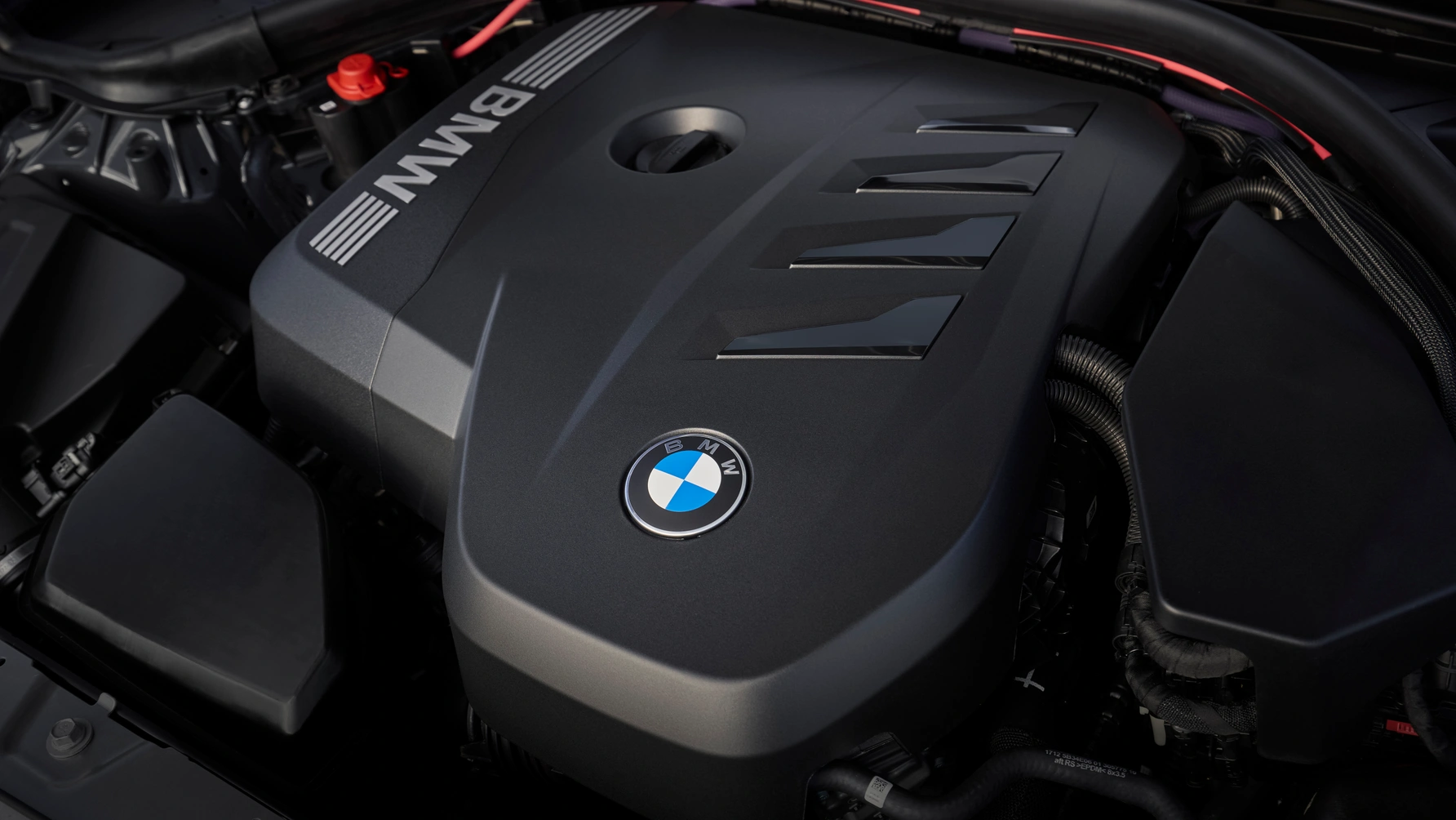 BMW_320-028.jpg.webp